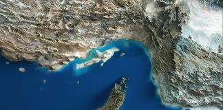Ormuz: Un navire marchand iranien touché par projectile, 1 mort et 3 blessés