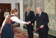 Cérémonie au siège de la Présidence de la République: Tebboune accrédite trois nouveaux ambassadeurs