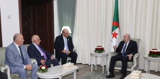 Algérie: Le Président Tebboune reçoit le Président du Parlement grec Nikitas Kaklamanis