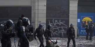 La France au pied du mur: 3 600 milliards d’euros, le vertige de la dette française