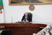 Présidence: Le président de la République préside une réunion du Conseil des ministres