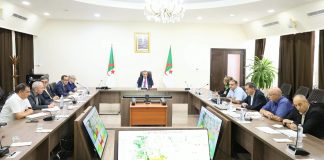 Travaux publics: Djellaoui évalue les chantiers autoroutiers et des programmes d’entretien